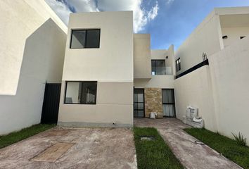 Casa en  Calle 34 679, Mérida, Yucatán, 97249, Mex