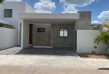 Casa en  Calle 31, Cholul, Mérida, Yucatán, 97305, Mex