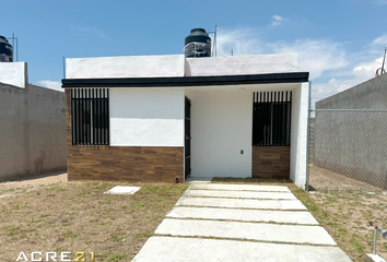 Casa en  Avenida Profesor Juan Antonio Reyes Castañeda, Paseos De Providencia, San Francisco De Los Romo, Aguascalientes, 20355, Mex