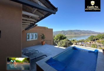 Casa en condominio en  Calle Porfirio Díaz, La Capilla, Valle De Bravo, México, 51202, Mex