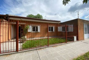 Casa en  San Lorenzo, Santa Fe