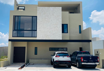 Casa en condominio en  Avenida Santa Lucía, Hacienda Juriquilla Santa Fé, Querétaro, 76100, Mex