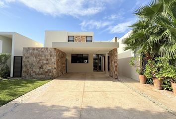 Casa en  Privada Cedro, Cholul, Mérida, Yucatán, 97305, Mex