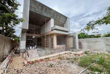 Casa en  Yucatan Country Club, Mérida, Yucatán, Mex