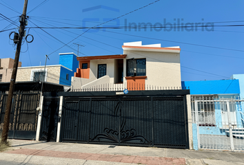 Casa en  Calle Robert Schuman 5312-5492, La Estancia, Zapopan, Jalisco, 45030, Mex