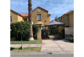 Casa en  Quilicura, Provincia De Santiago