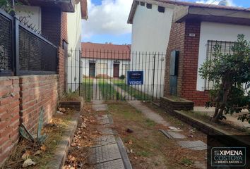 Casa en  Avenida Tucumán 2566, San Bernardo, La Costa, Provincia De Buenos Aires, Arg