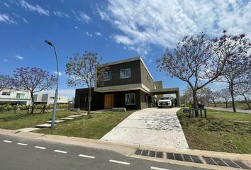 Casa en  Belén De Escobar, Partido De Escobar