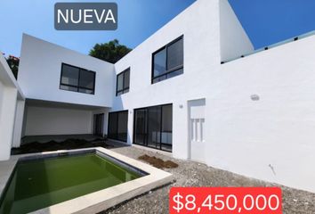 Casa en  Calle Netzahualcóyotl, Centro, Cuernavaca, Morelos, 62000, Mex