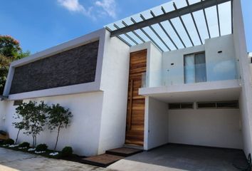 Casa en  Calle Loma Bonita Oriente 129a, Lomas Tetela, Cuernavaca, Morelos, 62156, Mex