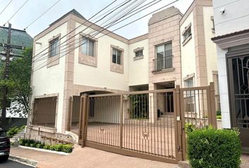 Casa en  Calle Atenas 411-421, Residencial Chipinque, San Pedro Garza García, Nuevo León, 66297, Mex