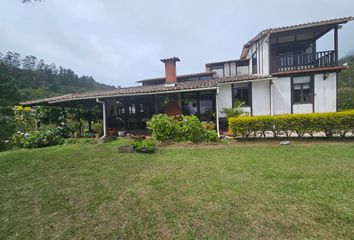 Villa-Quinta en  Felidia, Cali