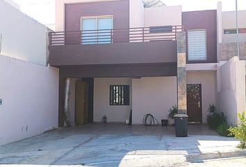 Casa en  Calle La Asunción, El Rosario, Saltillo, Coahuila De Zaragoza, 25297, Mex