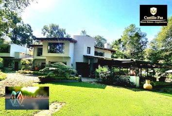 Casa en  Calle Del Rosal 13, Avándaro, Valle De Bravo, México, 51200, Mex