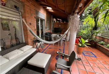 Casa en  Loma De Los Bernal, Medellín