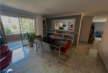 Apartamento en  Poblado, Medellín