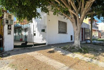 Casa en  Monte Chingolo, Partido De Lanús