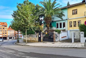 Chalet en  Oviedo, Asturias