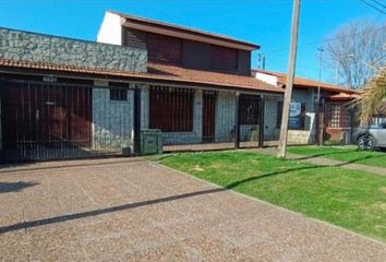 Casa en  Caisamar, Mar Del Plata