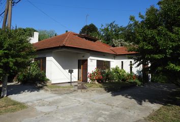 Casa en  Martín Coronado, Tres De Febrero