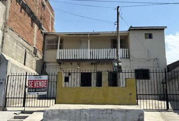 Local comercial en  Avenida Paula Viuda De González 512-696, Del Río, Tijuana, Baja California, 22416, Mex