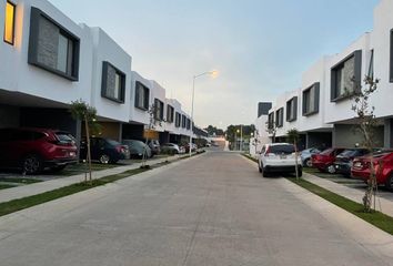 Casa en condominio en  Paseo Laurel, Puerta Laurel, Zapopan, Jalisco, 45138, Mex