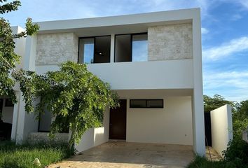 Casa en  Calle Tamarindo, Conkal, Yucatán, 97346, Mex