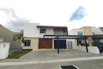 Casa en  Calle Arboleda, Rinconada Jurica, Santiago De Querétaro, Querétaro, 76100, Mex