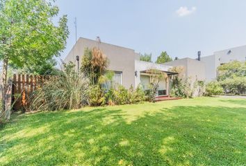 Casa en  Roble Joven, Partido Del Pilar