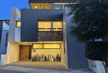 Casa en  Anillo Vial Fray Junípero Serra, Misión De Santiago, Querétaro, 76146, Mex