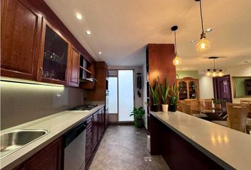 Apartamento en  Poblado, Medellín