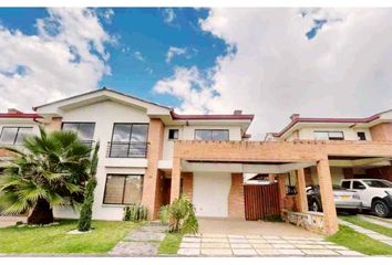 Casa en  Pino Pardo, Popayán