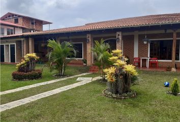 Villa-Quinta en  Campoalegre, El Cerrito Valle Del Cauca