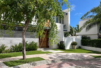 Casa en  Lagos Del Sol, Cancún, Quintana Roo