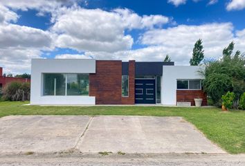 Casa en  San Eliseo, Presidente Perón