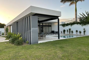 Casa en condominio en  X Canatún, Mérida, Yucatán, Mex