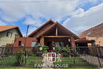 Casa en  Peñalolén, Provincia De Santiago