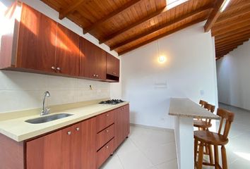 Apartamento en  La Castellana, Medellín