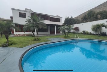 Casa en  La Molina, Lima