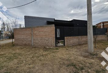 Casa en  Valentina Sur Urbana, Neuquén