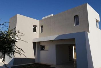 Casa en  Cumbres Del Golf, Villa Allende