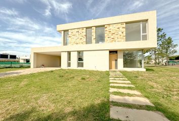 Casa en  Puerto Roldán, Roldán