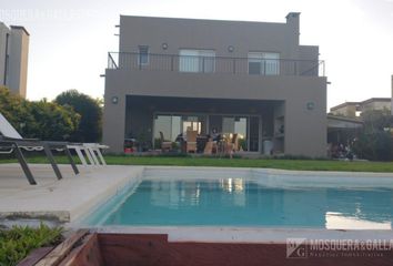 Casa en  Villa Nueva, Partido De Tigre