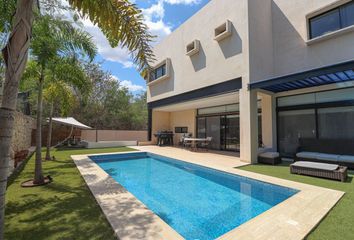 Casa en  Yucatán Country Club, Mérida, Yucatán, Mex