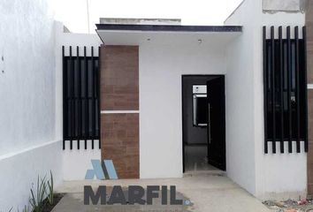 Casa en  Calle Basilio Vadillo 26, El Llano, Ciudad De Villa De Álvarez, Villa De Álvarez, Colima, 28988, Mex