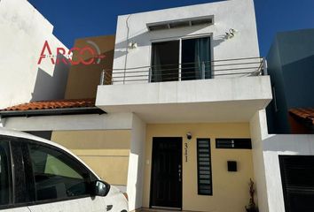 Casa en  Calle La Puerta, Puerta Del Mar, Ensenada, Baja California, 22896, Mex