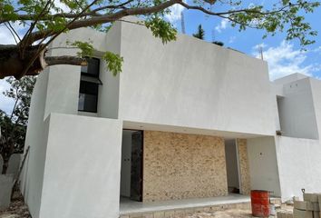 Casa en condominio en  Calle 27, Chuburna De Hidalgo, Mérida, Yucatán, 97205, Mex