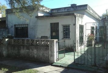 Casa en  Burzaco, Partido De Almirante Brown