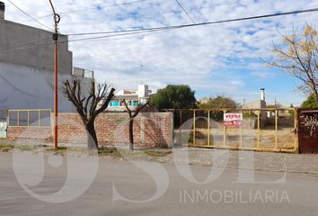 Terrenos en  Cipolletti, Río Negro