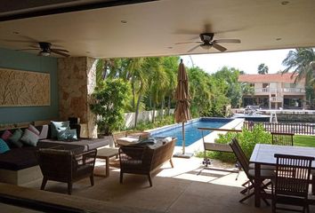 Casa en  Calle Bahía Yalten, Puerto Aventuras, Desarrollo Turístico, Solidaridad, Quintana Roo, 77733, Mex